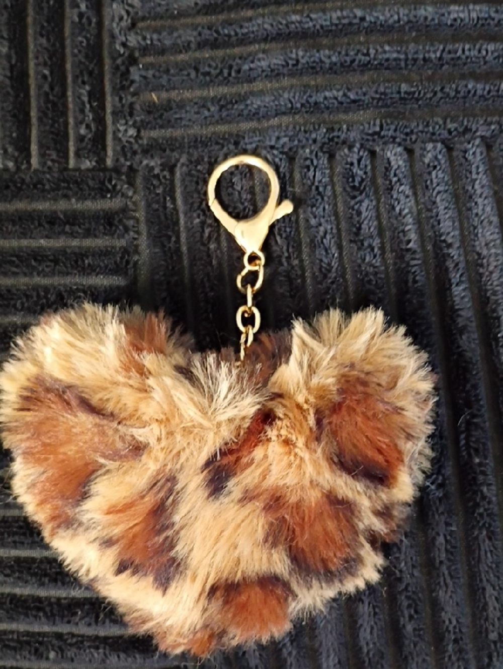 Faux Fur Heart Keychain - Brown Leopard Print